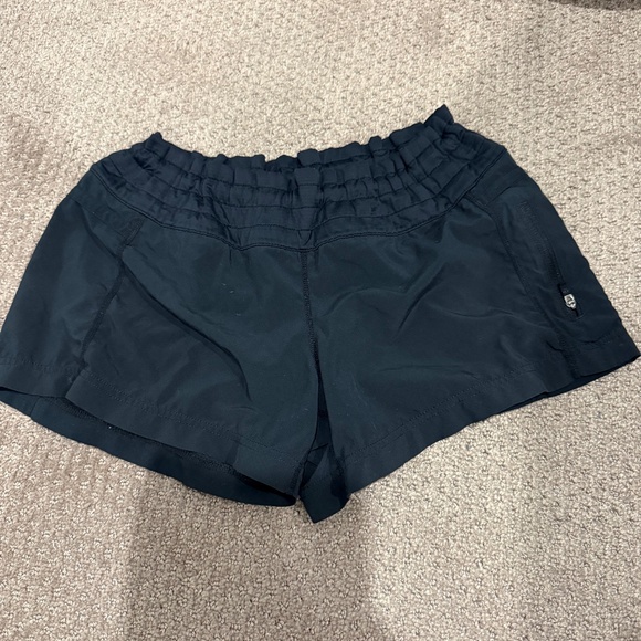 Lululemon runner shorts - Picture 1 of 2